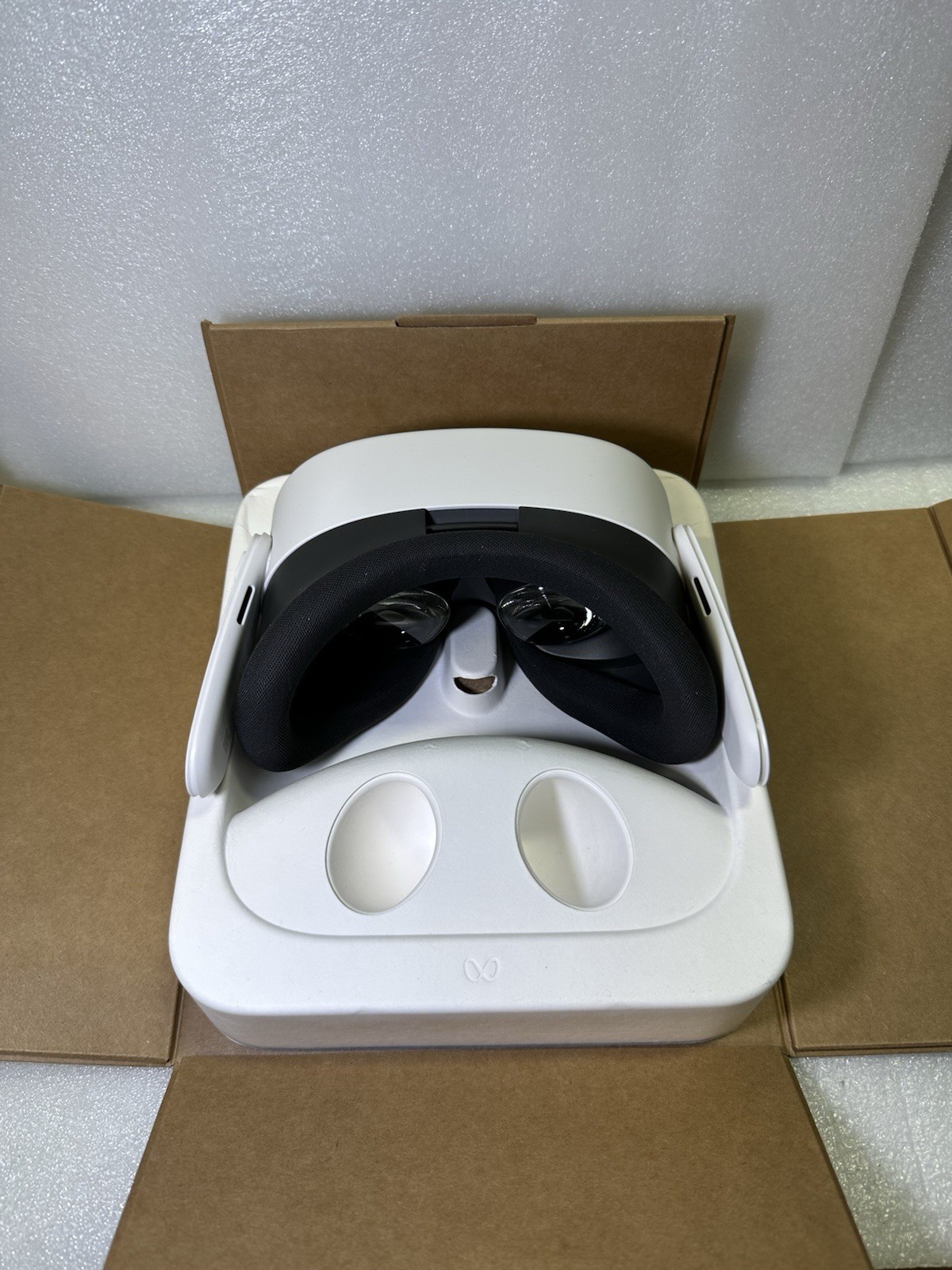 Meta Quest 3S 128GB VR Headset - White #E10.14