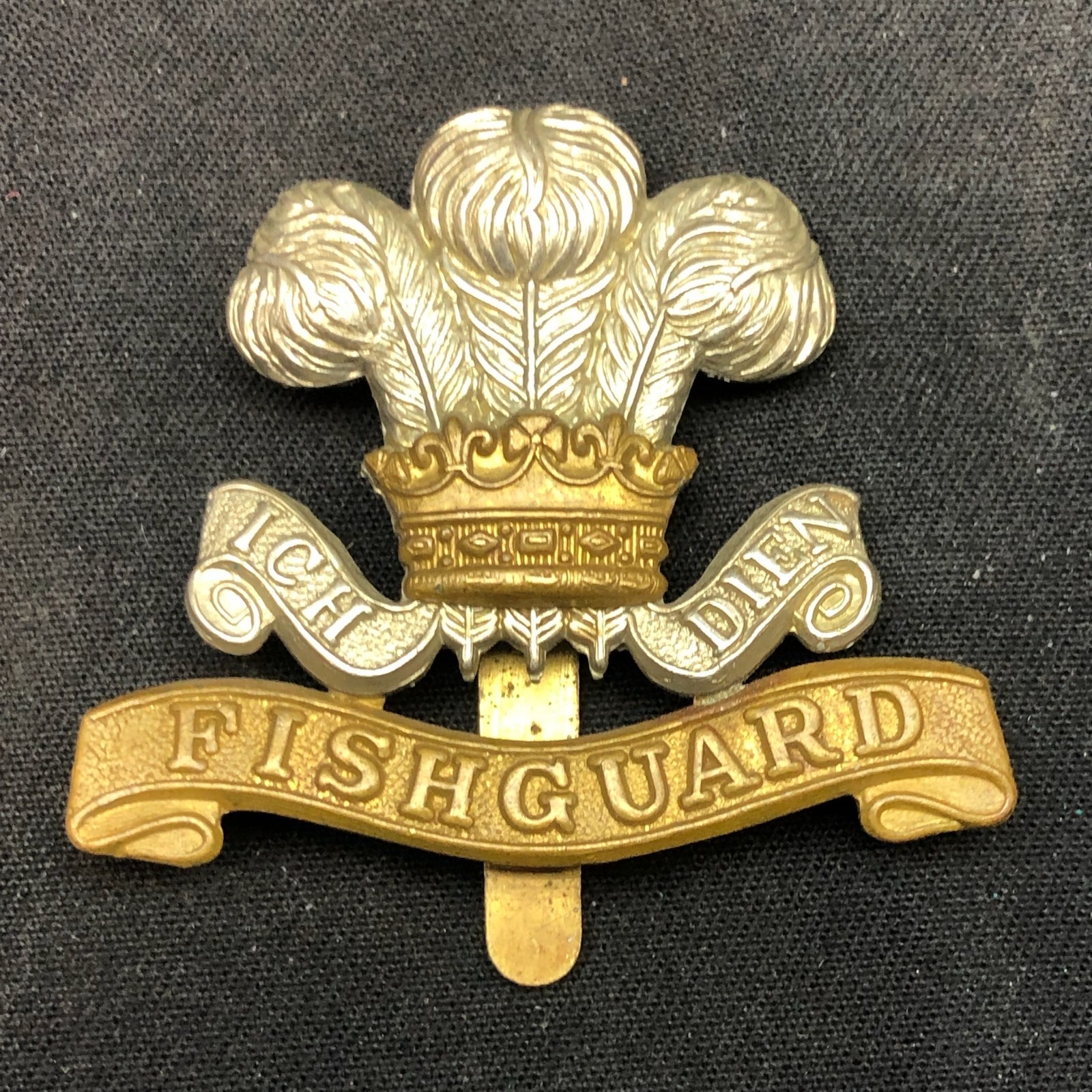 Pembroke Yeomanry - Original British Army Cap Badge