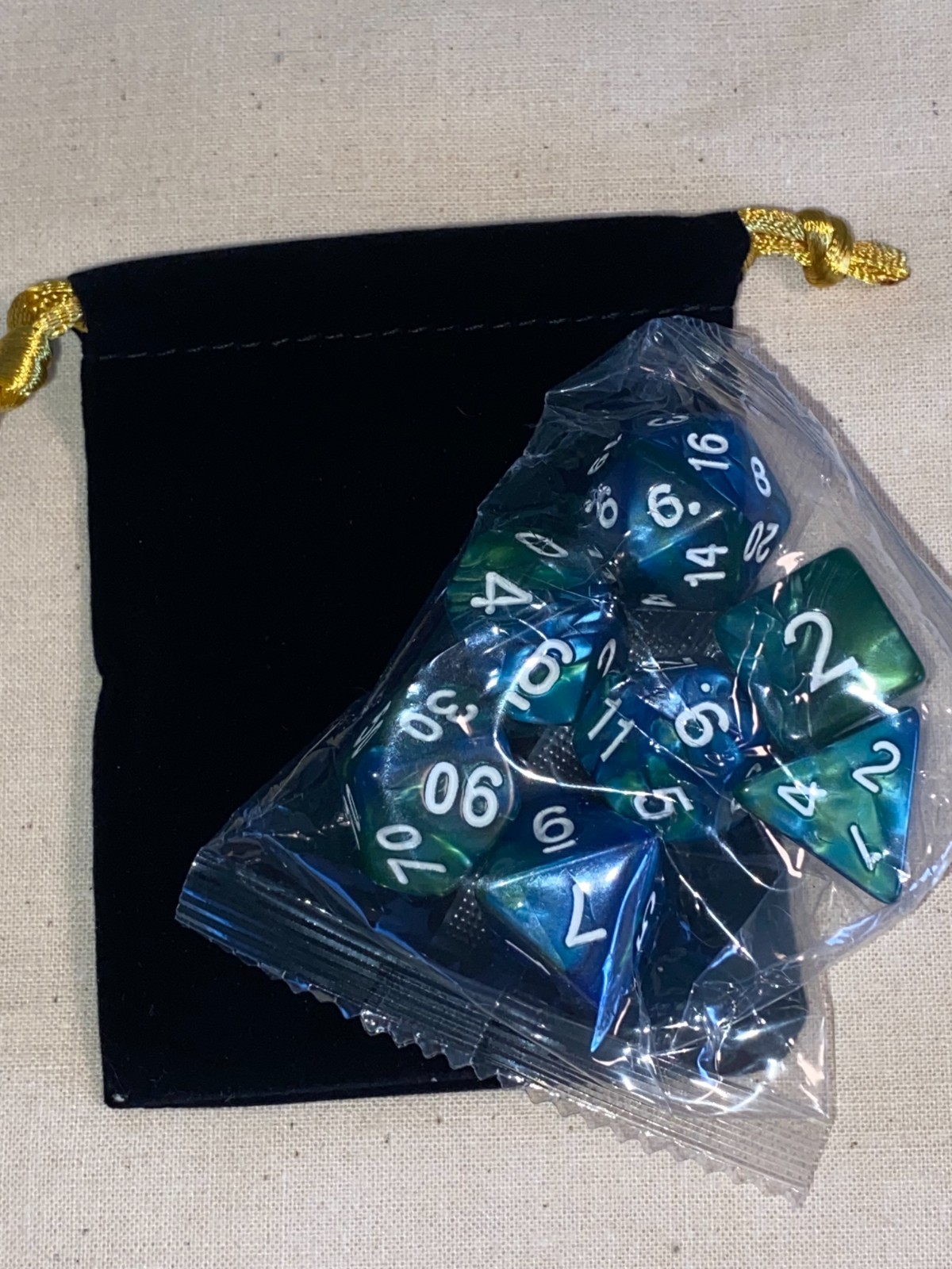 GREEN BLUE Marbled 7-piece Acrylic Dice Set RPG DND New With Pouch
