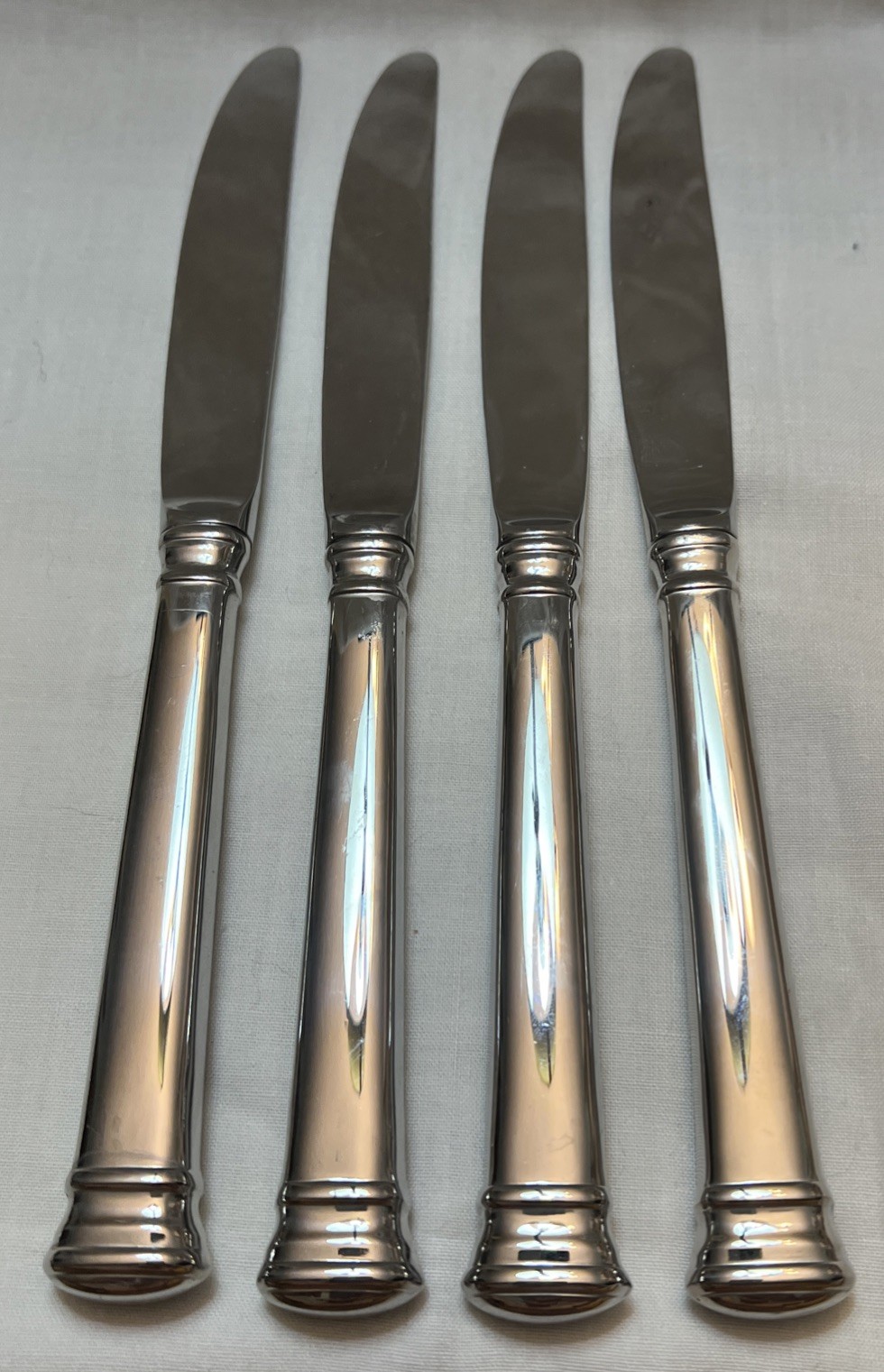 4 Lenox Eternal Glossy Stainless Dinner Knives Korea 9 1/4”