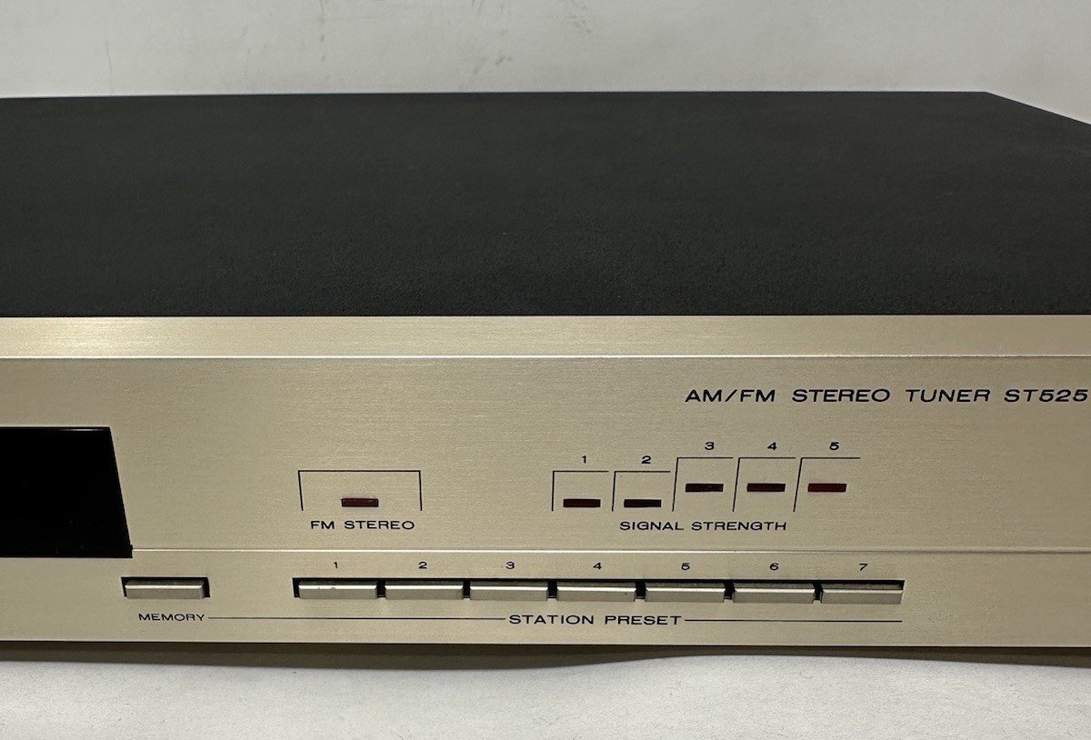 Marantz Model ST525 Stereo Tuner