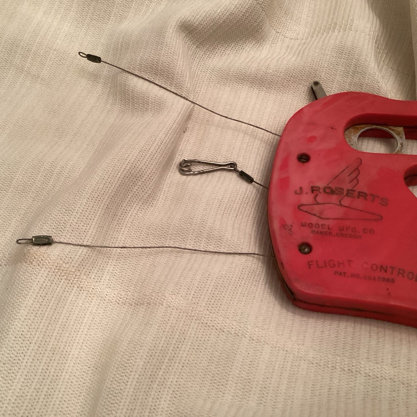 J Robert’s 3 Line Control Handel Red Vintage