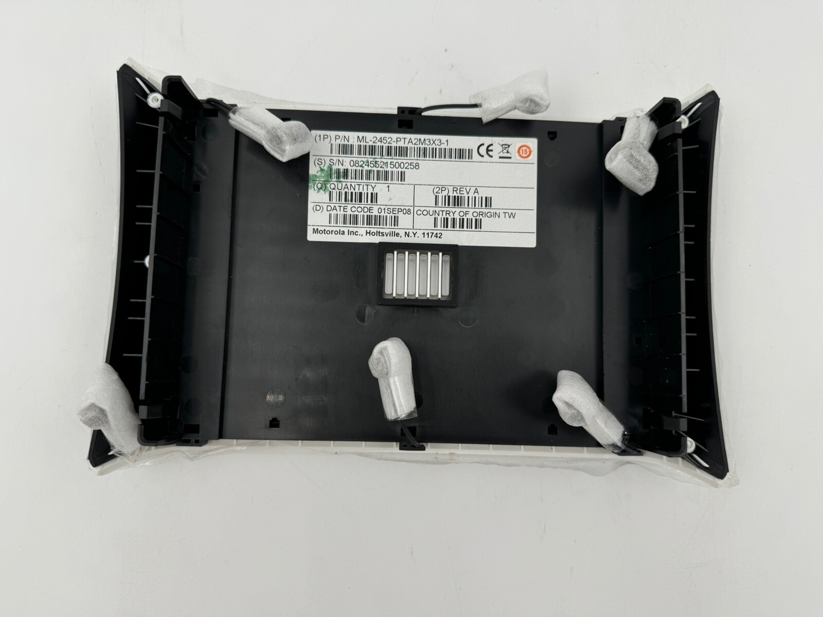 Motorola ML-2452-PTA2M3X3-1 Facade 6 port Mimo Wireless Antenna Module
