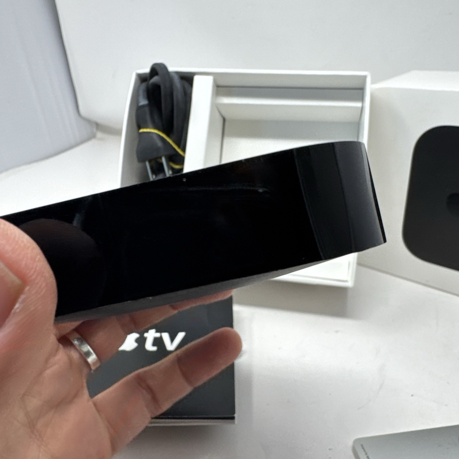 Apple TV Model A1469 Black & Remote In Box - TESTED