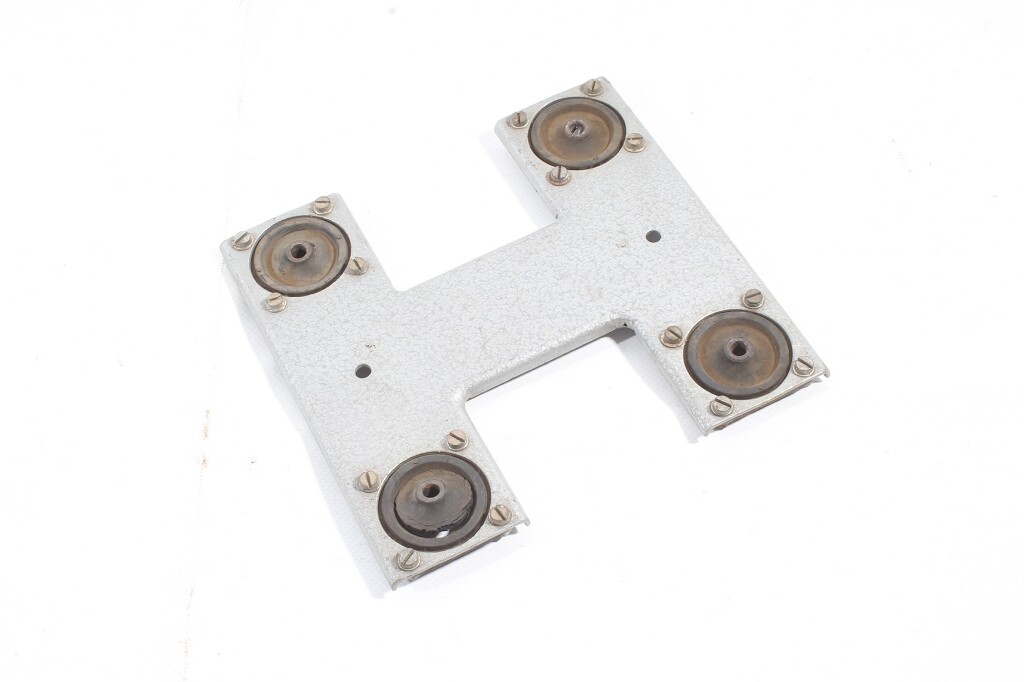 1 X Mounting Plate Holder Plate 18Cm X 17Cm X 1.5Cm