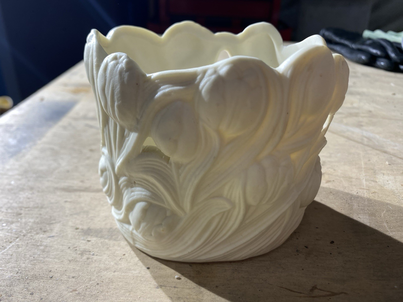 Tulip Ceramic Planter Or Tooth Brush Holder Or Pen Holder