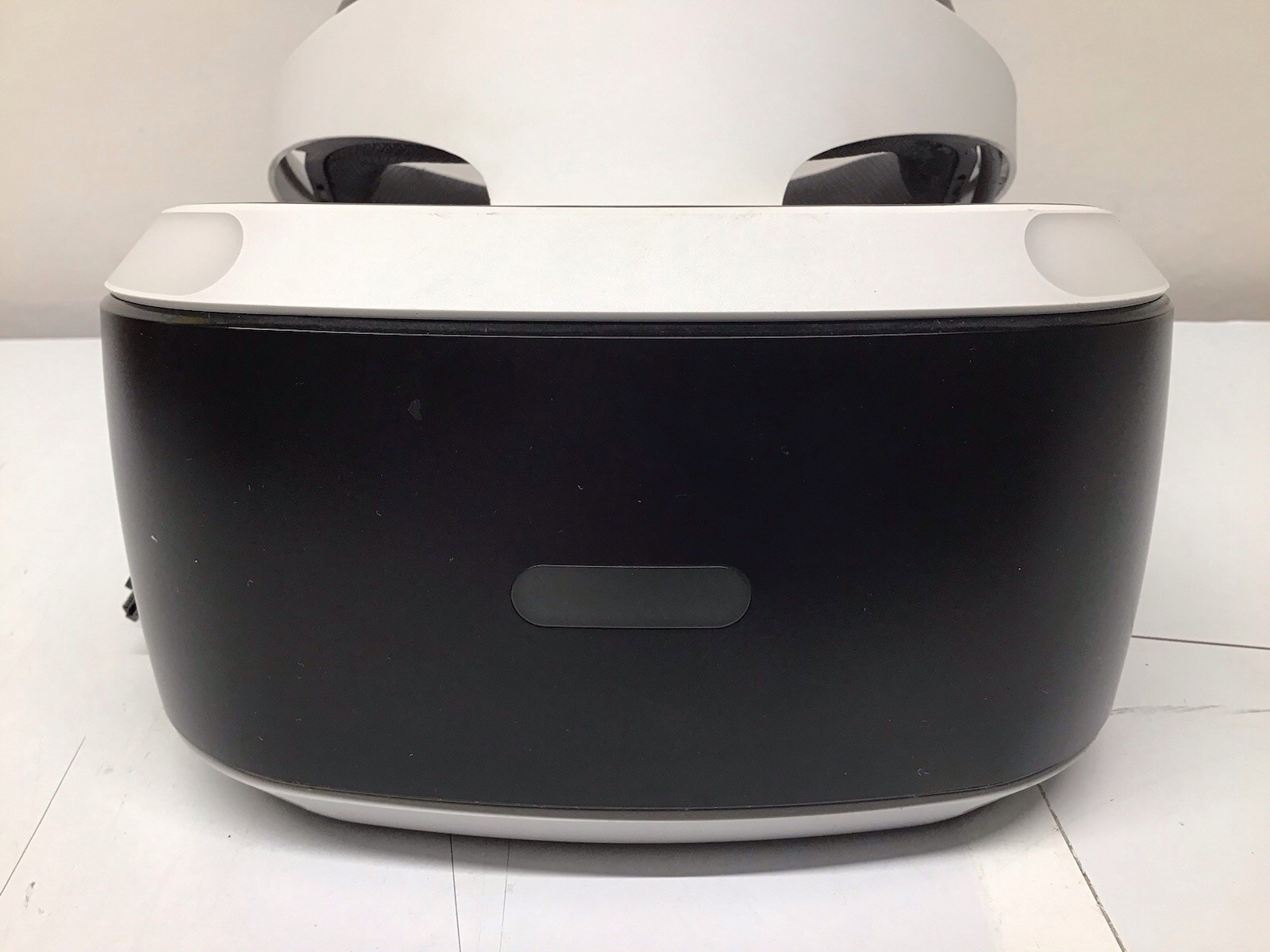 Sony PlayStation 4 PS4 Virtual Reality VR Headset Bundle White CUH-ZVR1 READ