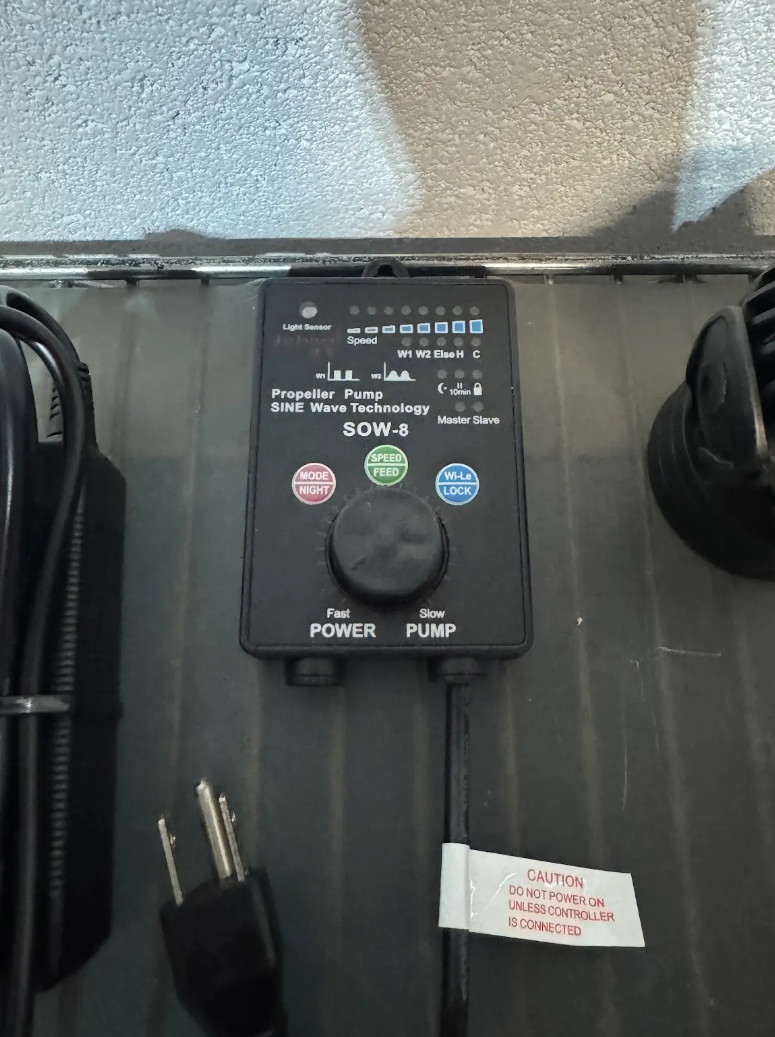 Jebao - SOW-8 Aquarium Wavemaker w/ Controller (PRE-OWNED)