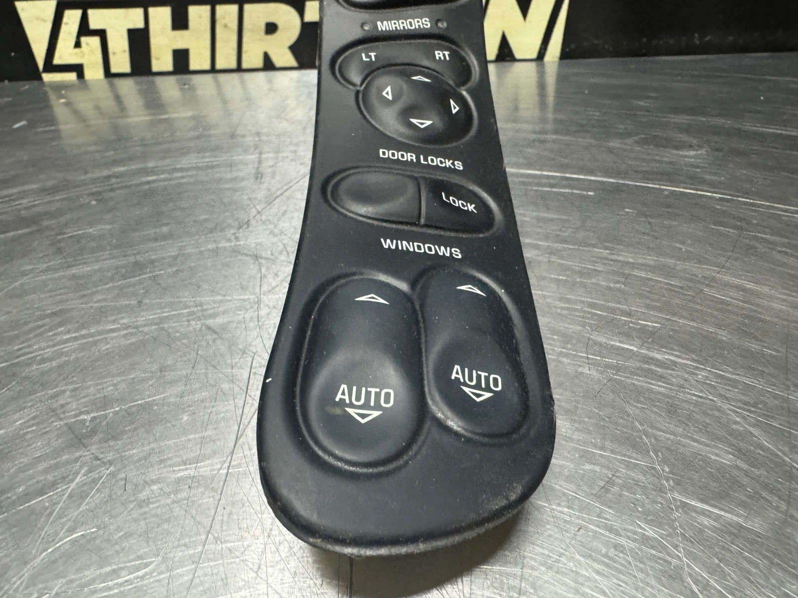 1997-2004 CORVETTE C5 LEFT DRIVER FRONT POWER WINDOW MASTER SWITCH OEM #N348