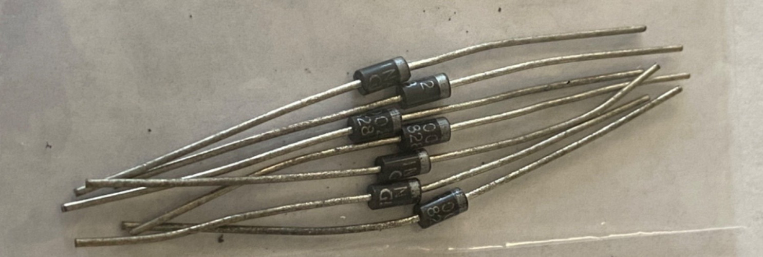 Qty 7 bulk lot , 1N4002 diode rectifier