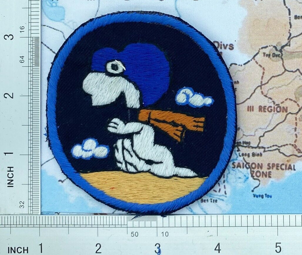 Patch , hand sewn usaf , snoopy dog patch , usaf , snoopy vietnam war pat t4-494