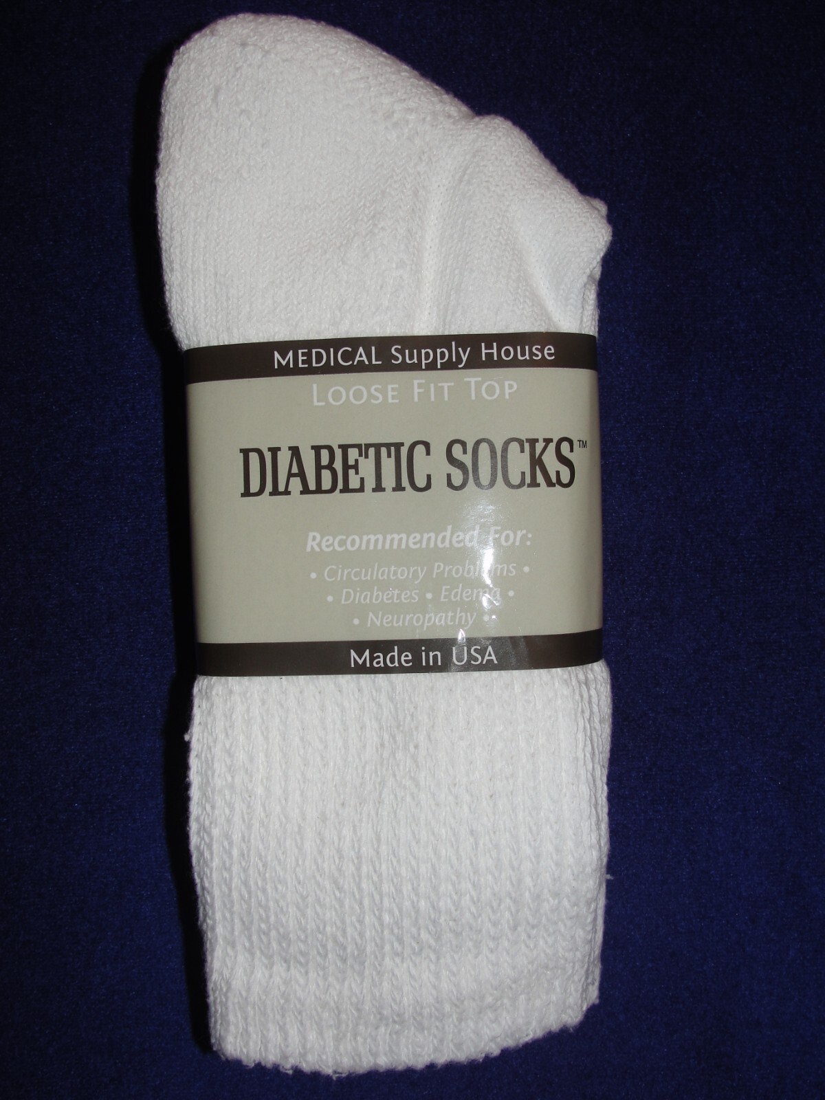 Men's White Heavyweight Diabetic Crew Socks - 2 Pair  Size 10-13   Made in USA!