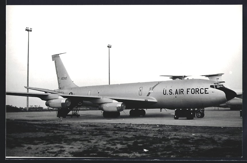 Photography Airplane BOEING 707 Of The USAF 10312