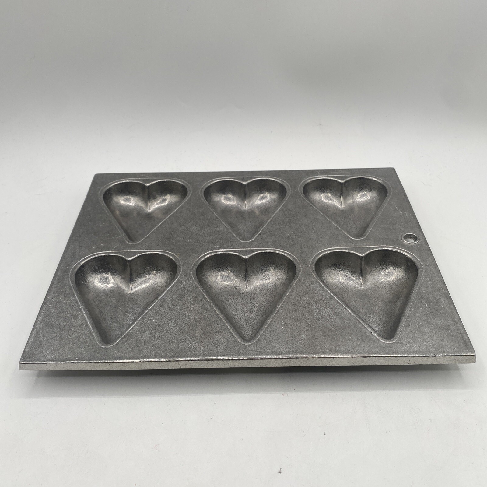 Vintage Wilton Columbia Pewter Heart Cake & Candy Mold Pan