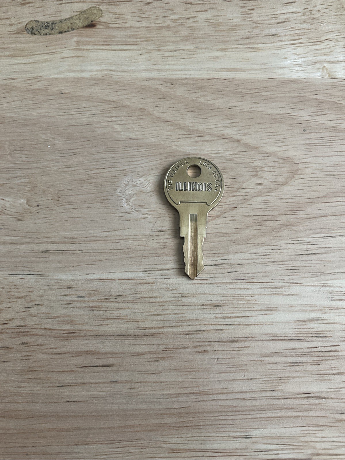 Illinois Lock Key # F 304