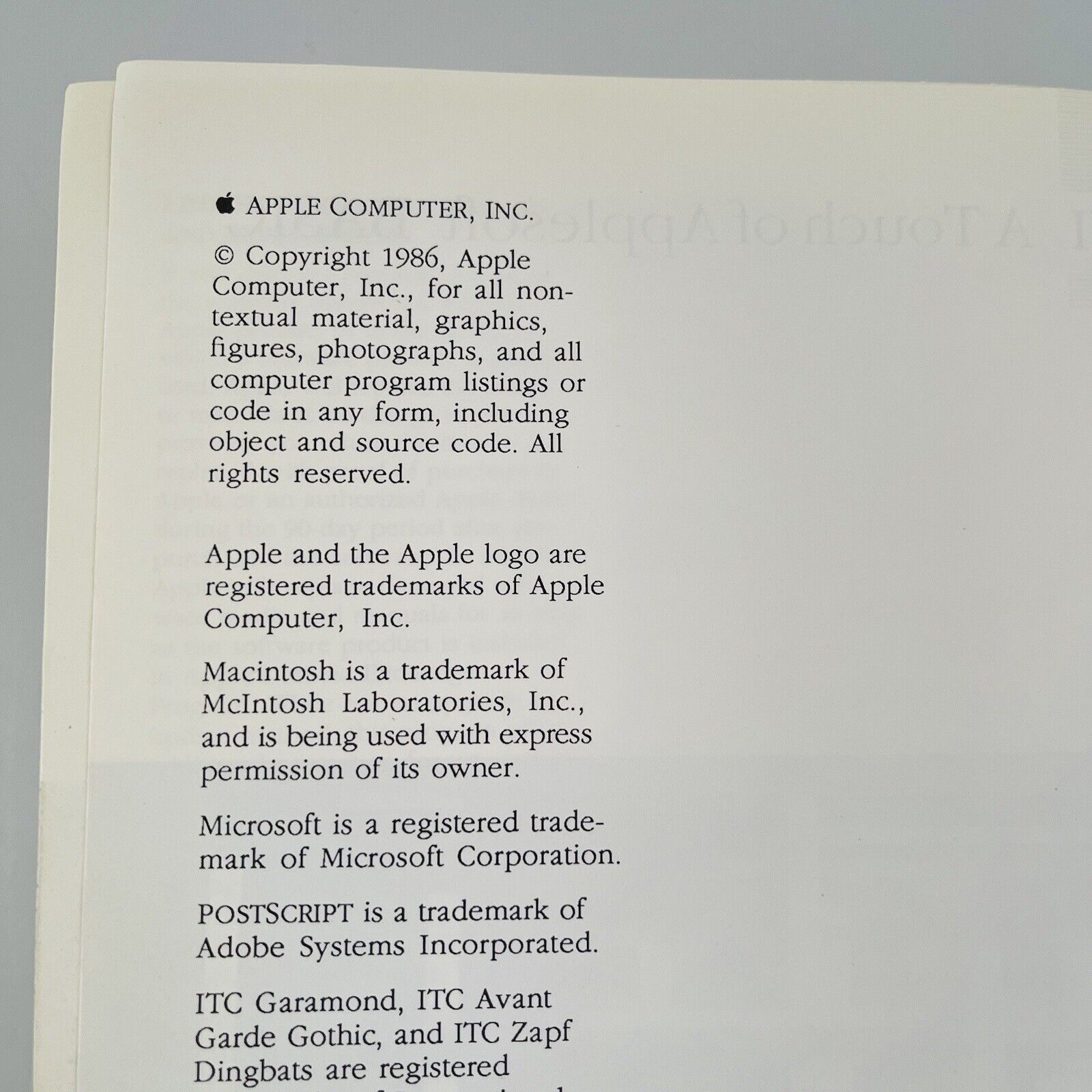Apple II A touch of AppleSoft BASIC Tutorial Manual VTG 1986 .......