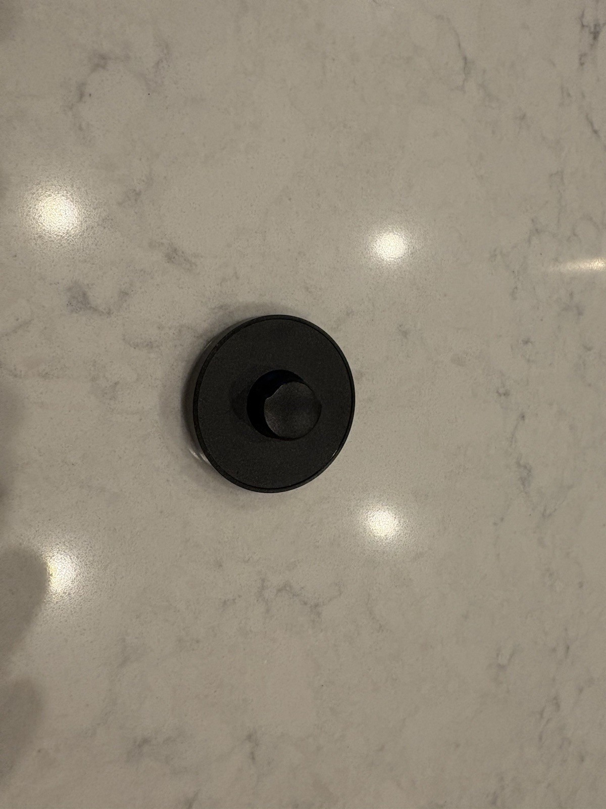 Oura Gen3 Charger Black Size 08 Model JZ75-4038-08 MPN JZ75-4038-08