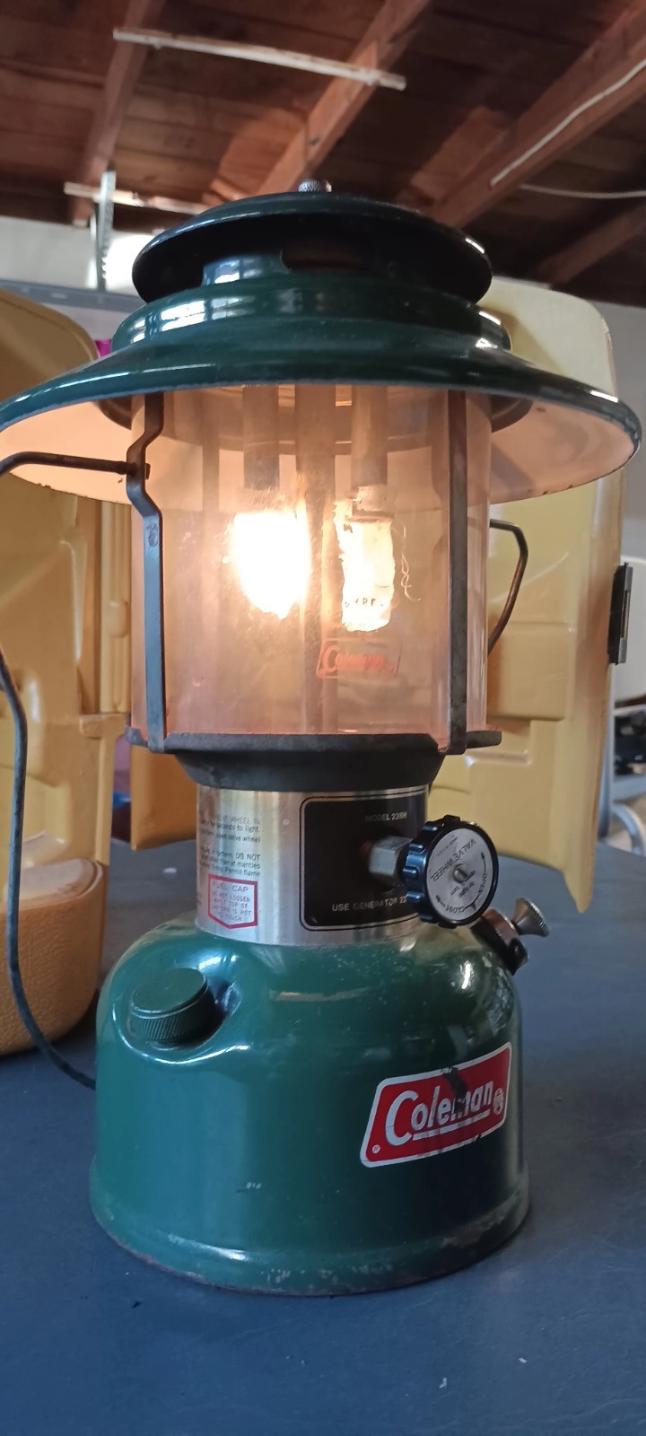 Coleman Lantern #228H Big Hat/Clamp Shell Case Dated 8/74 Nice1 Made USA 🇺🇸