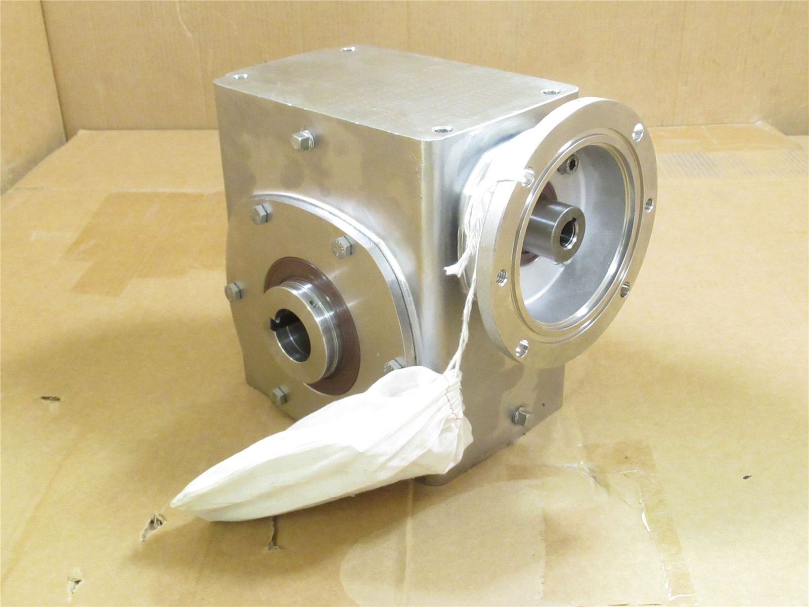 242755 New-No Box; DC Equipment 0011-0226 Gear Reducer; SS; 50:1 Ratio; 1.907HP