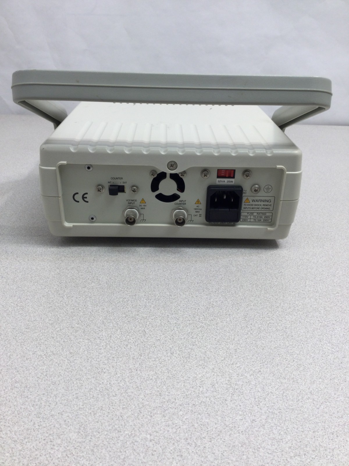 **AS-IS**POWER ON, NON-TESTED GW Instek GFG-8216A Function Generator