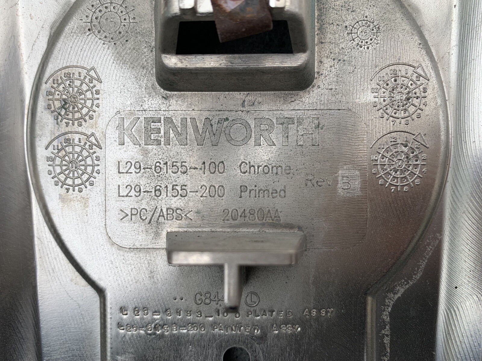 Kenworth T680 Hood Grille L29-6155-100