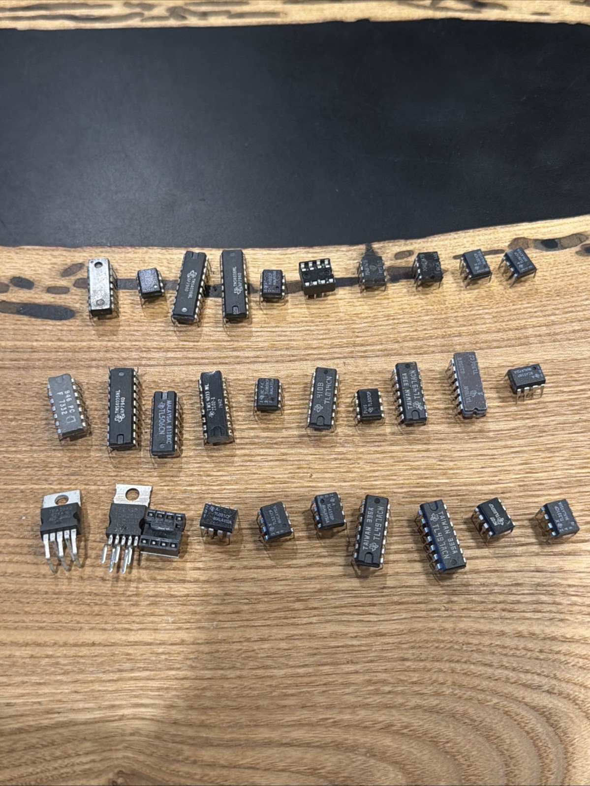 Vintage Group Lot Of Texas Instrument TI CI Chip Chips Lot Of 30 Assorted