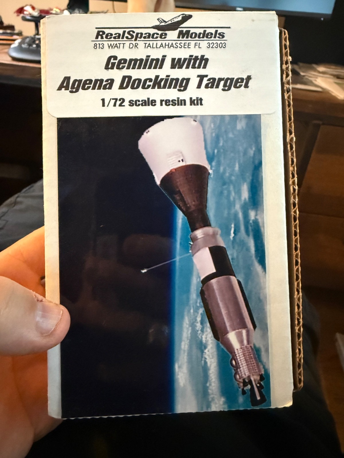 Realspace Models Gemini with Agenda Docking Target 1/72