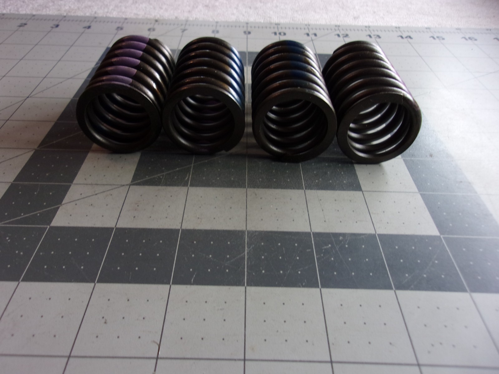 Clevite 212-1292 (4) Valve Springs