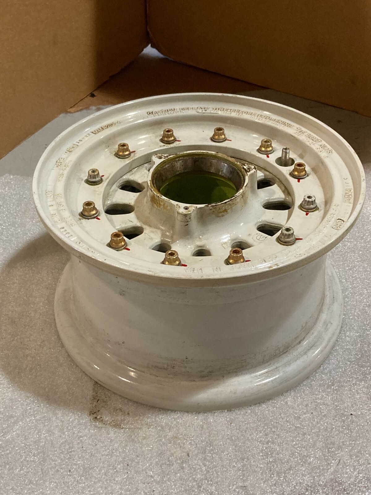 De Havilland Aircraft BF Goodrich Aluminum Wheel Assembly P/N 73220001-S501 New