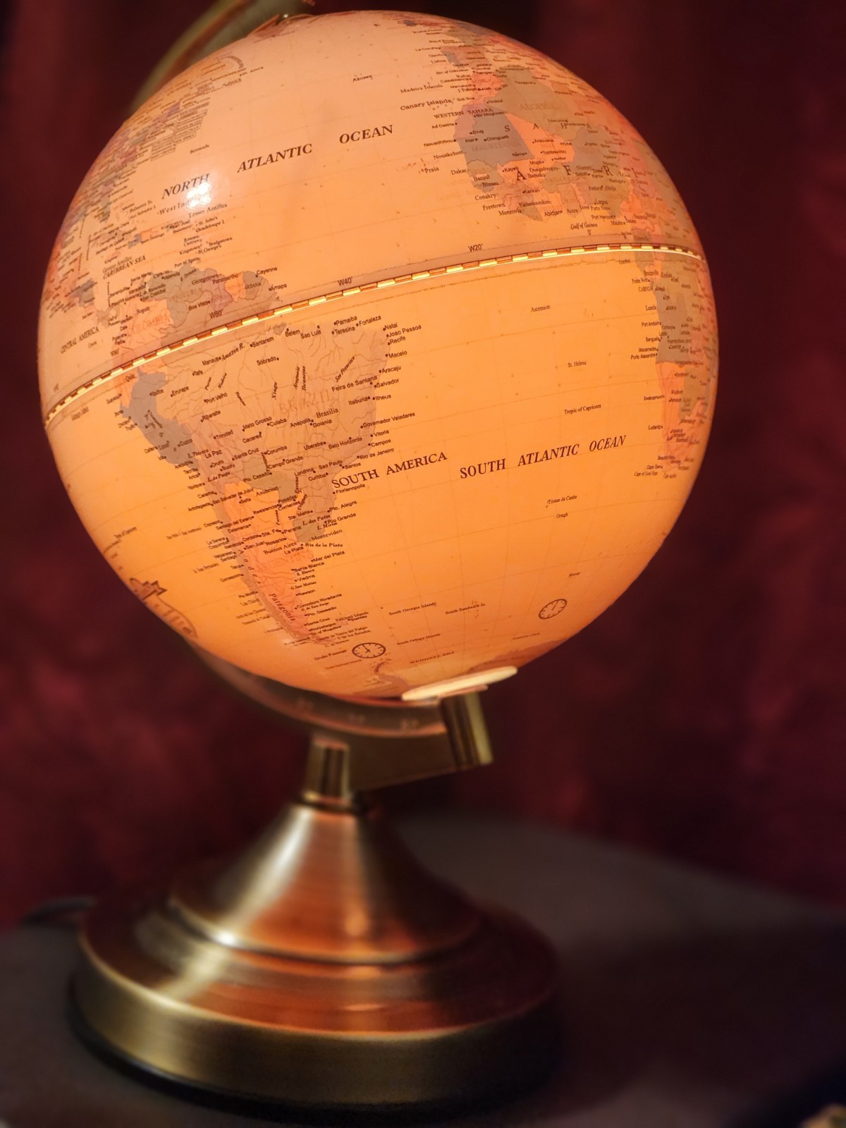 8" Fucashun Lighted Globe Lamp