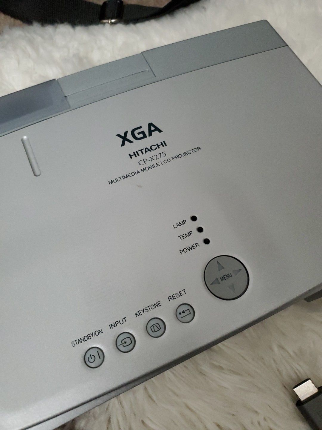 Hitachi XGA CP-X275 Multimedia Mobile LCD Projector Tested