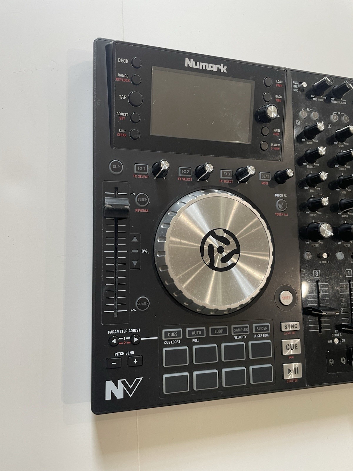 Numark NV 4-Deck Dual-Display USB DJ Controller Turn Tabletop - Black