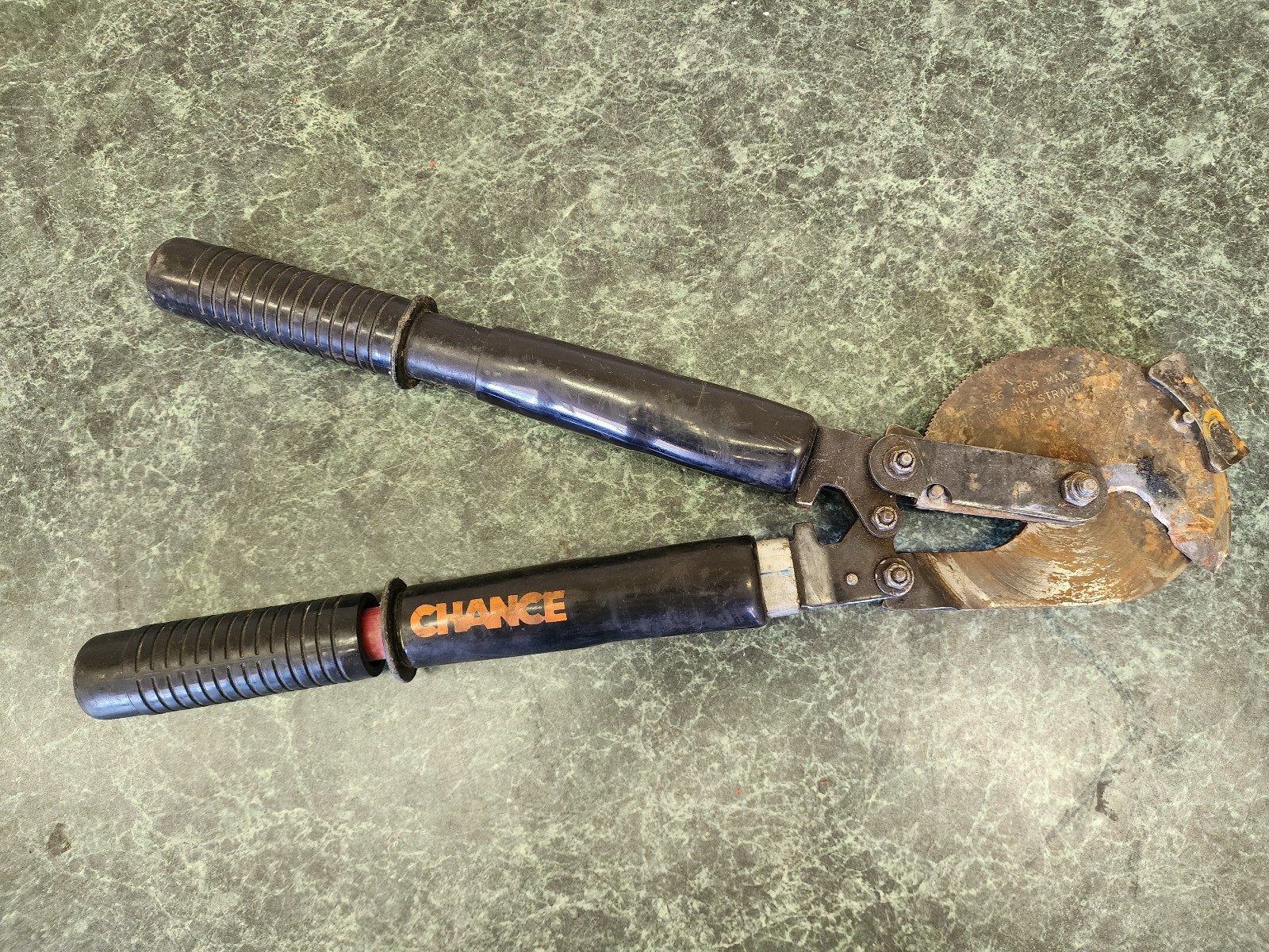 Chance Ratcheting Cable Cutter 556 ACSR MAX 19" 4899445