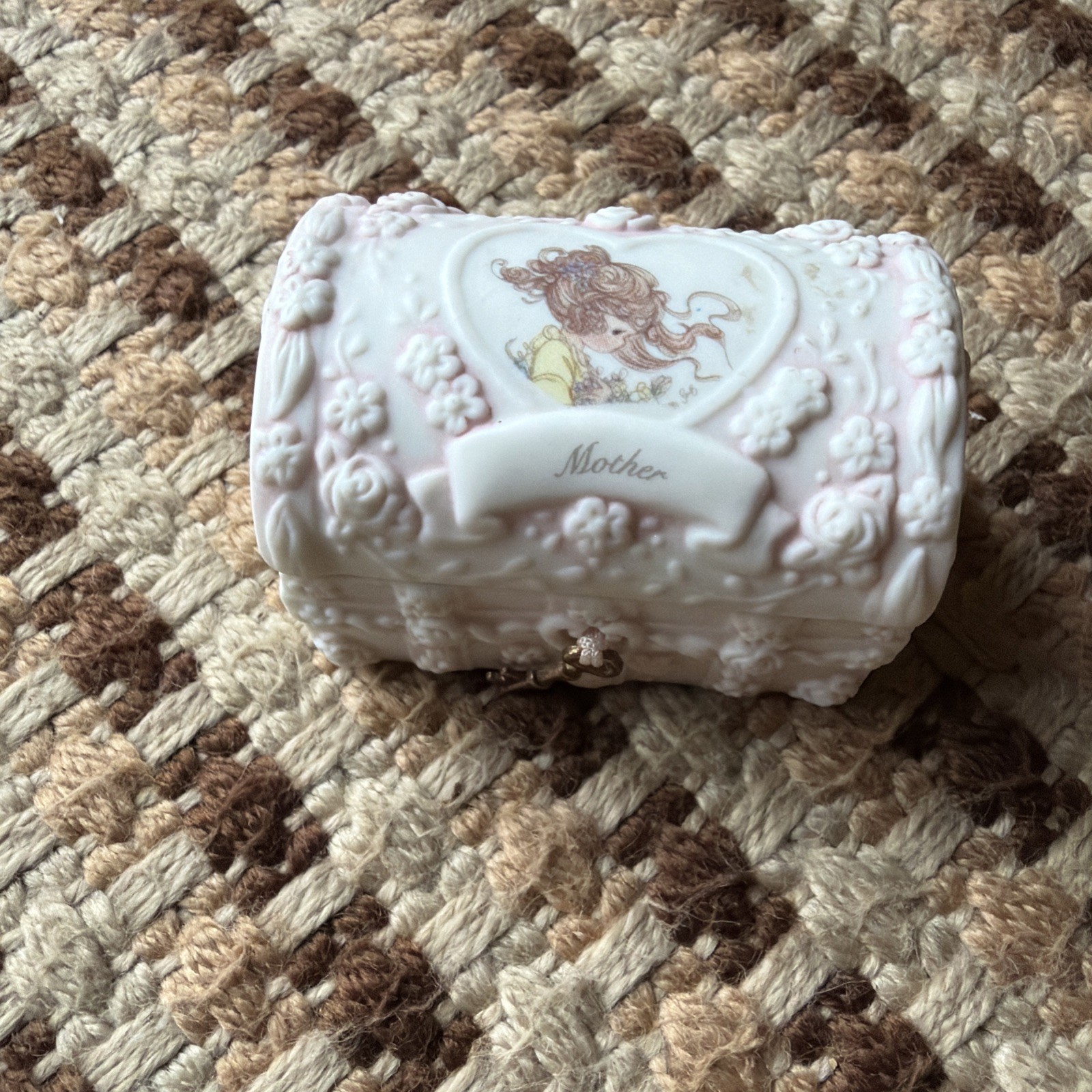 Vintage Precious Moments "Mother" Hope Chest Trinket Box 1997
