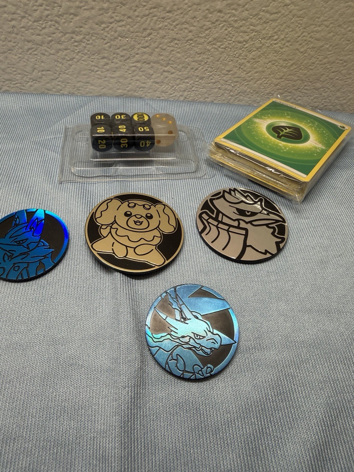 Nintendo Pokémon TCG Charizard Coin Lot with 2022 energy deck
