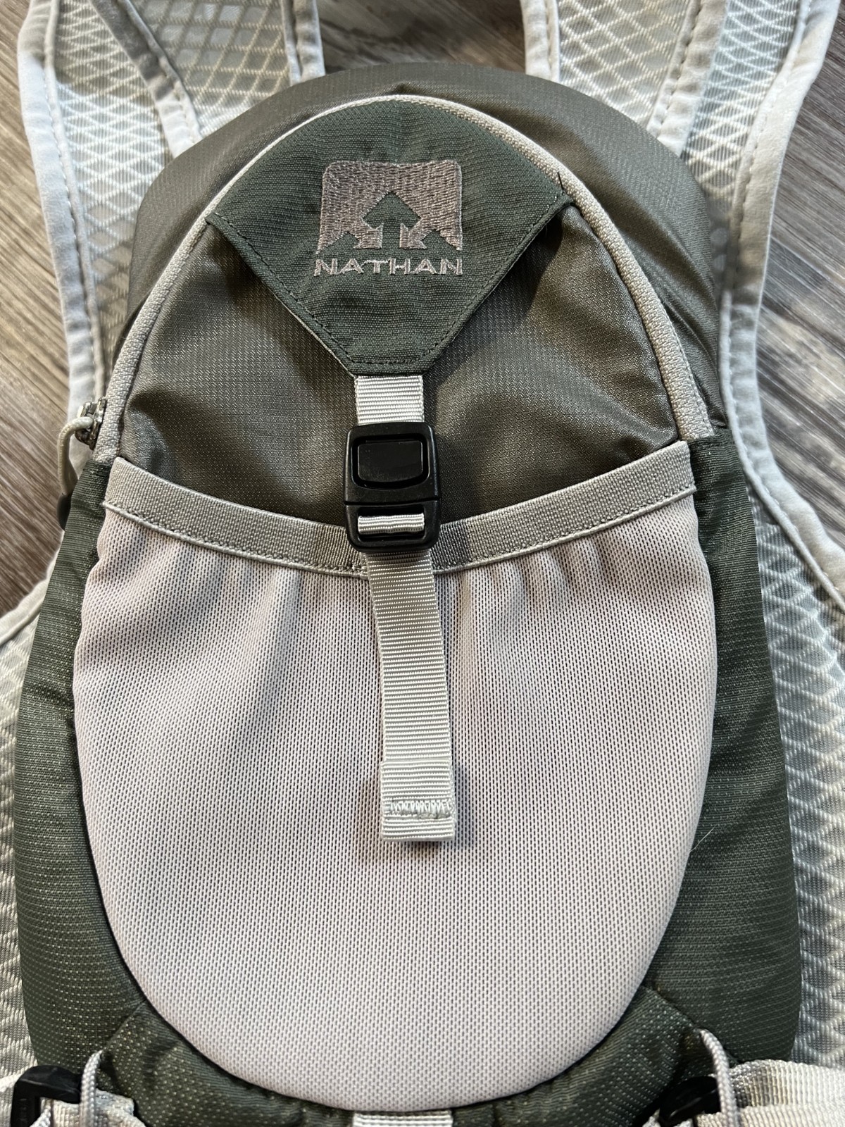 Nathan HPL 008 Race Vest Magda 1.5L Hydration Backpack Gray