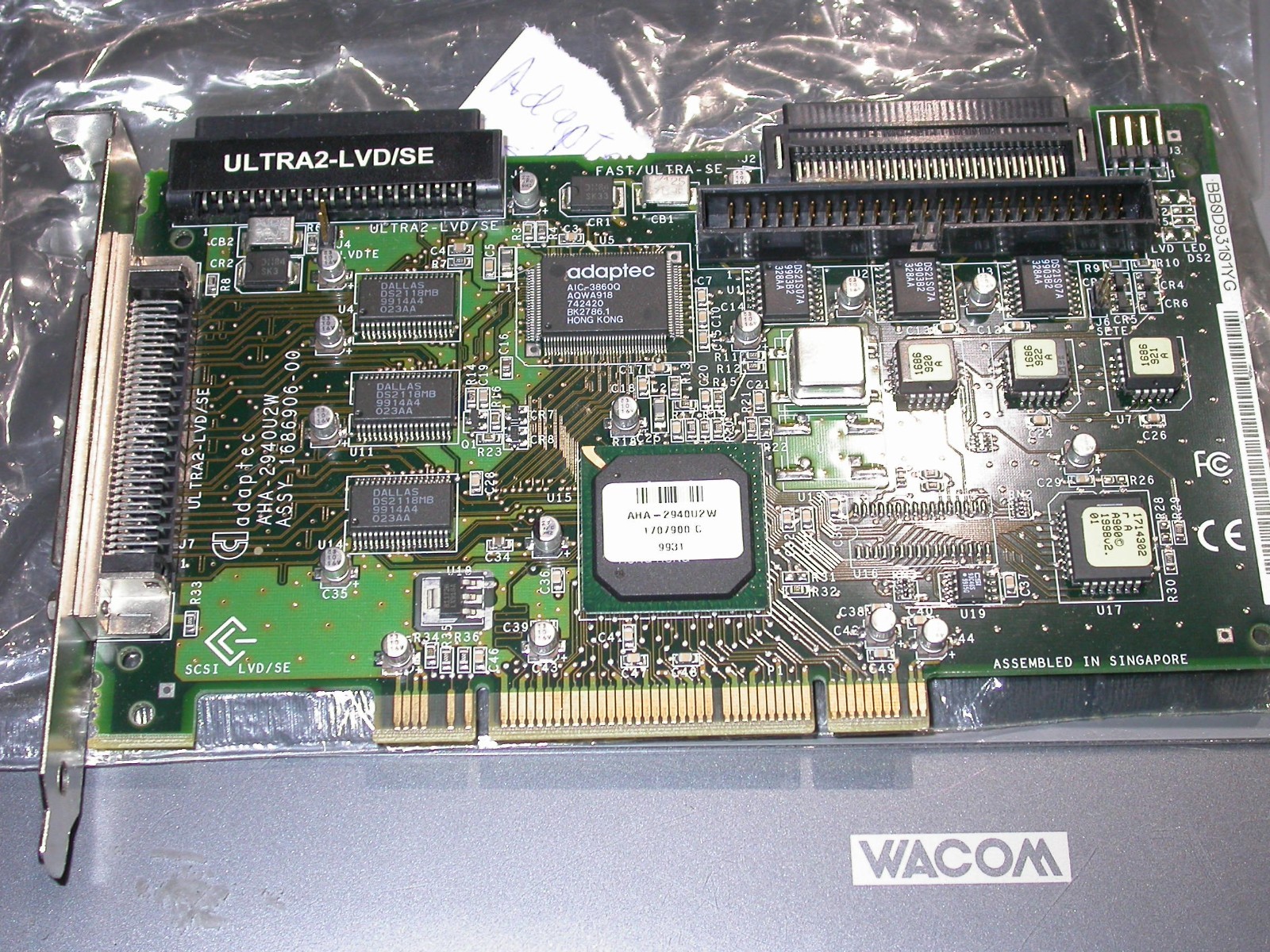 Adaptec AHA-2940W/2940UW PCI Fast-Wide SCSI Non-RAID Controller, 3 Ports