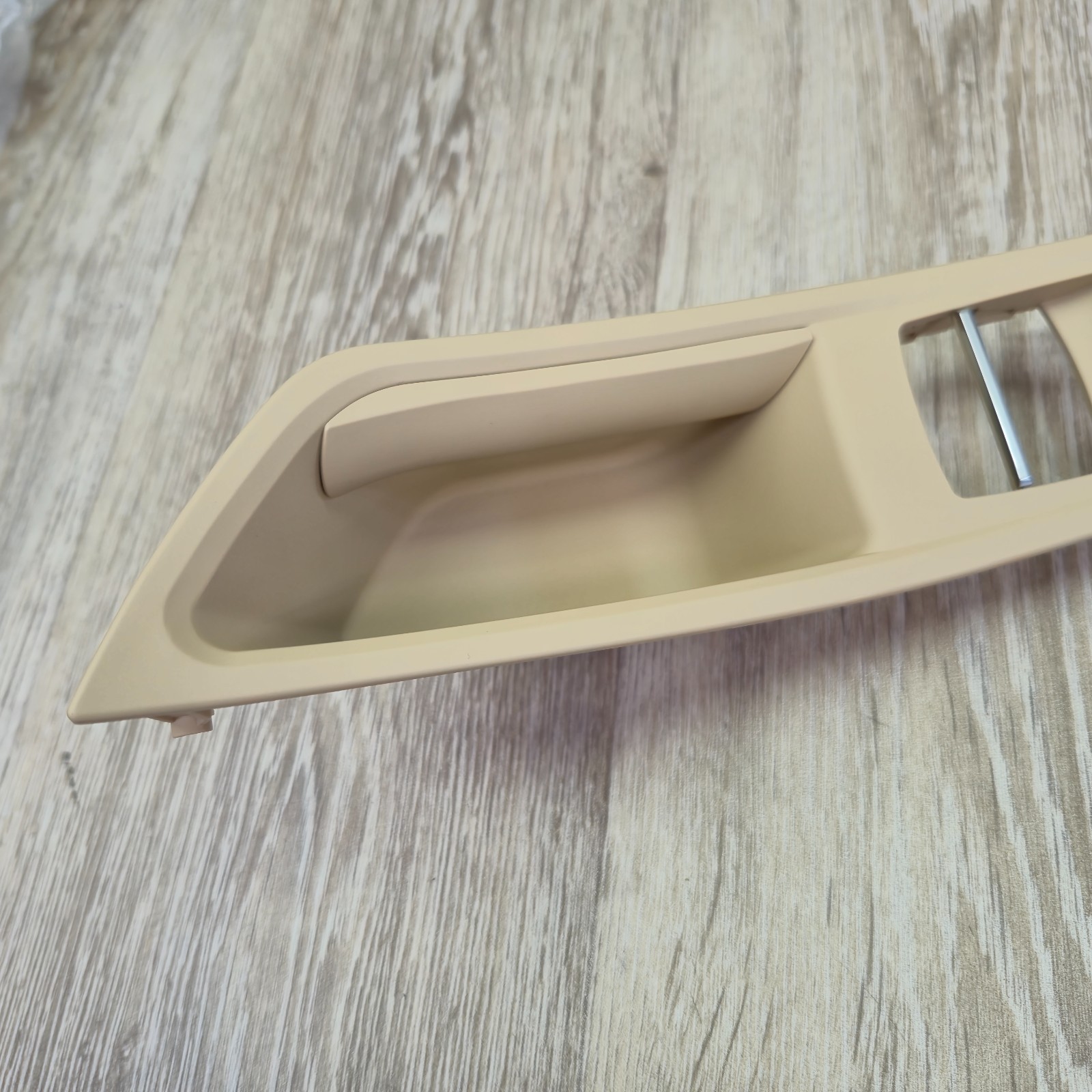 BMW 5 SERIES F10 F11 2010 -2017 DRIVER SIDE FRONT DOOR INTERIOR HANDLE BEIGE
