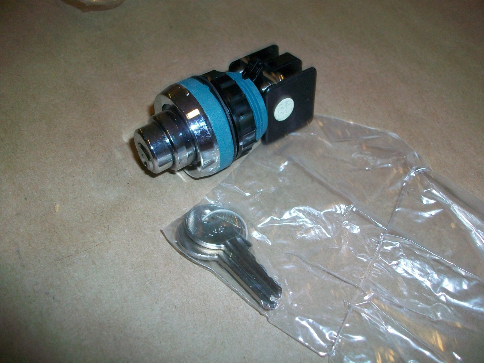 Klockner Moeller Cylinder Lock Keyed Selector Switch NEW