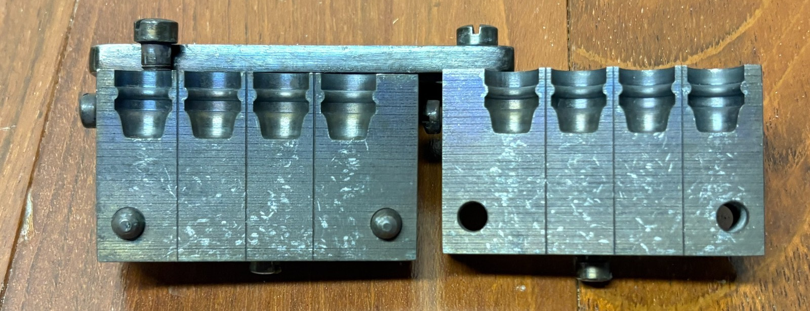 Vintage HENSLEY & GIBBS 130 Four Cavity Bullet Mold