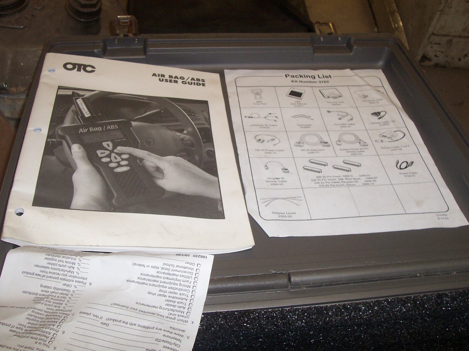 OTC  AIR BAG /ABS SCAN TOOL NON-OBD and OBD-2 With Case