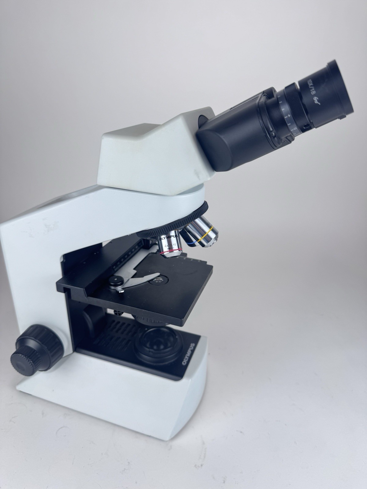 OLYMPUS CX21FS1 BINOCULAR MICROSCOPE PLAN 4 10 40 100 OBJECTIVES Olympus CX21