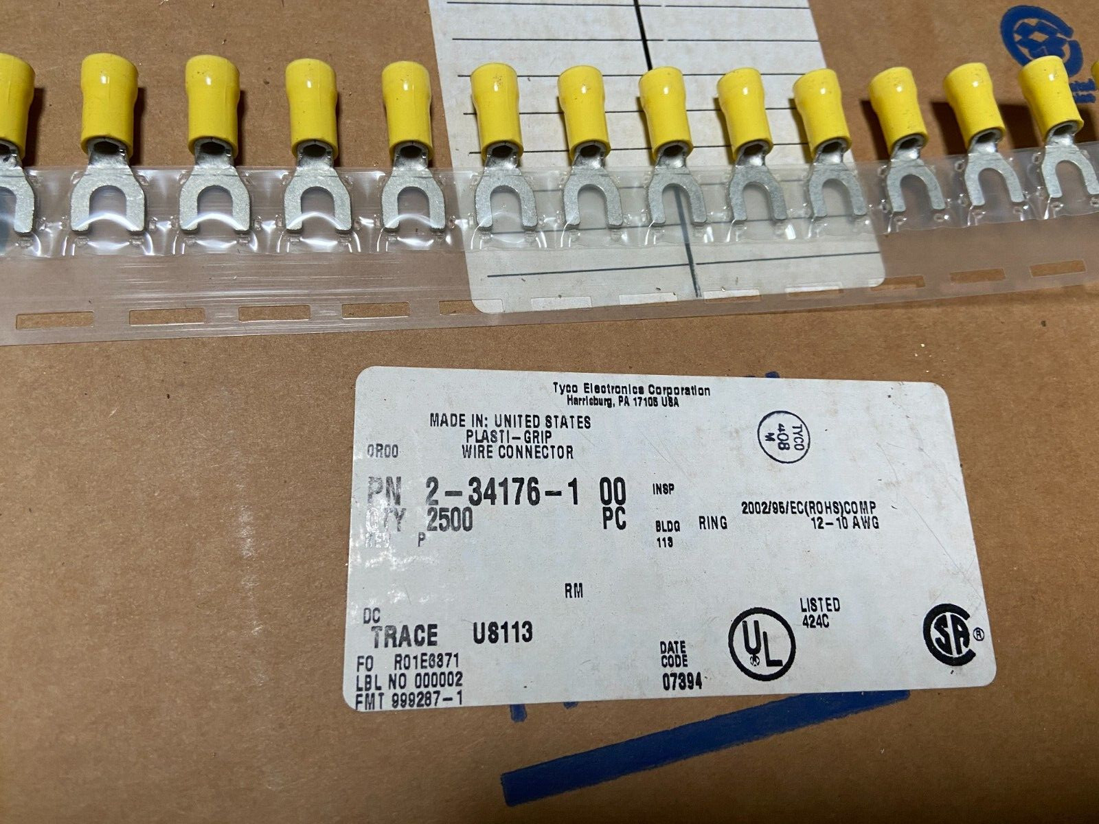 100 PK FORK spade Terminal, 12-10 Yellow Vinyl Insulated #10 amp 2-34176-1