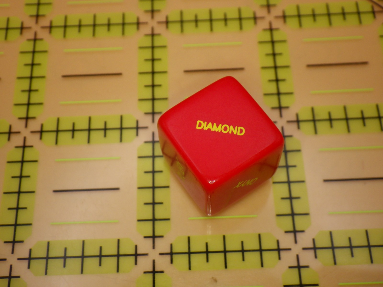 RPG Gemstone Loot D6 - Ruby Sapphire Emerald Diamond Topaz Onyx Tabletop Die