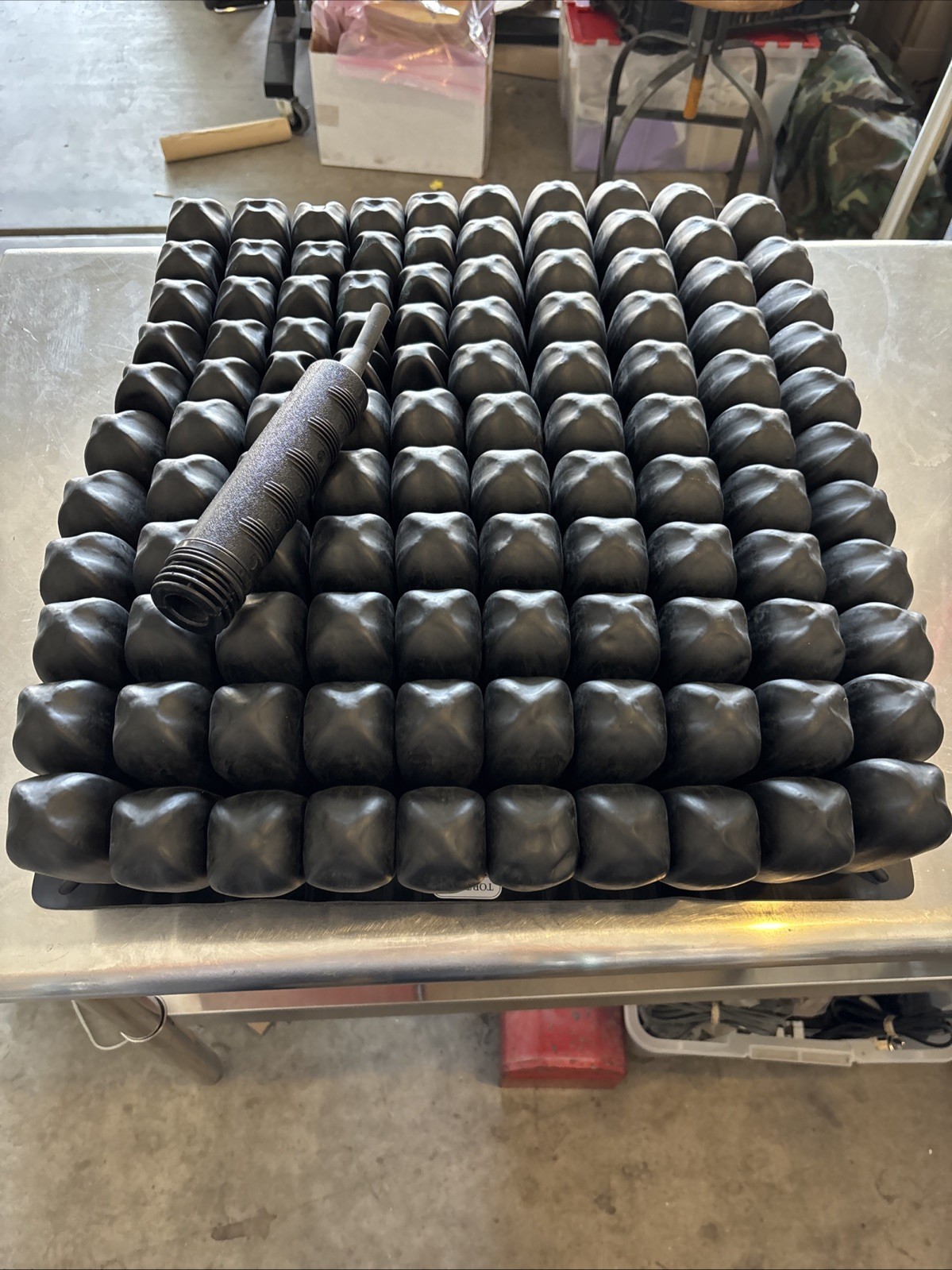 Roho Air Cushion w/ Pump, NO Cover  18.25" X 20.00" X 4.25"