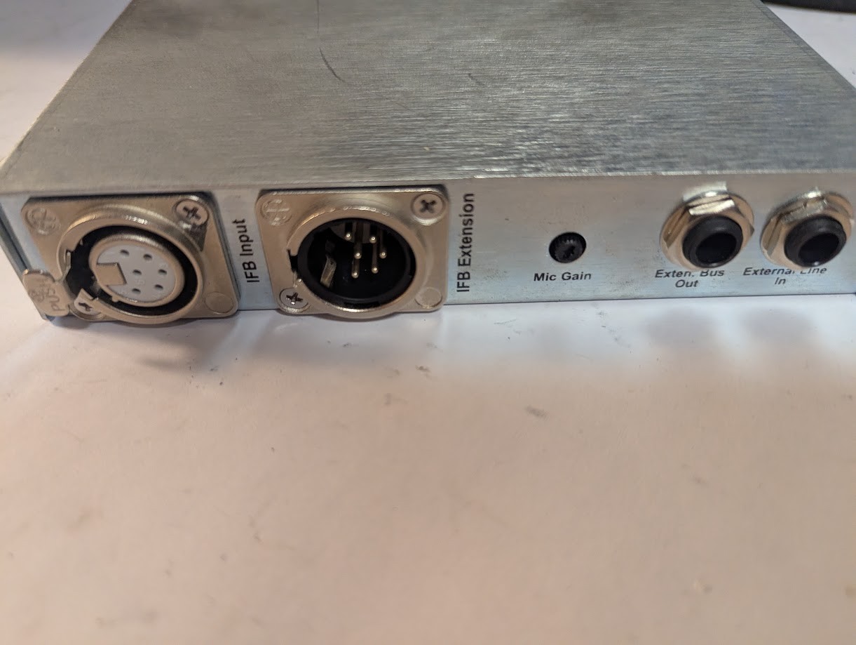 Clear-Com MA-704 Leader Control and Talent Access Station