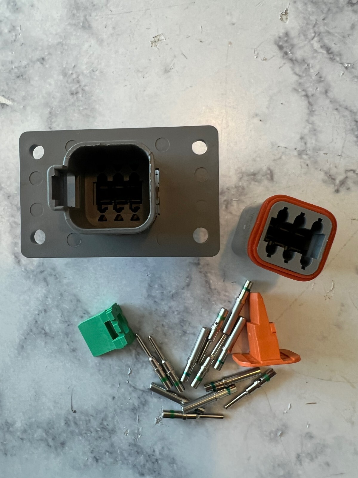 Deutsch DT 2 3 4 6 8 12 Pin Genuine Flange Connector Kit 14-16AWG Solid Contacts