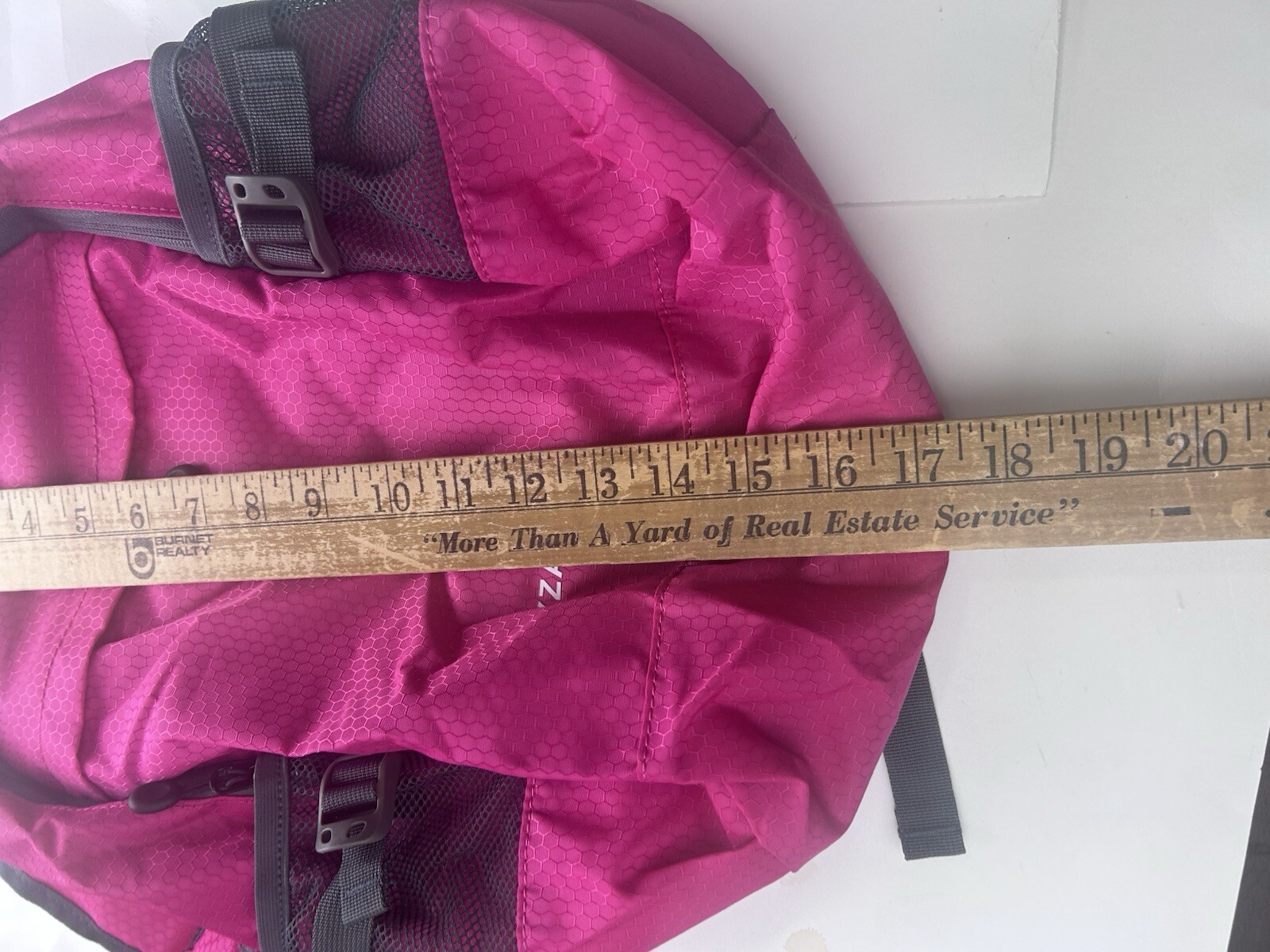Yzaoll Lightweight Packable Hiking Backpack Hot Pink