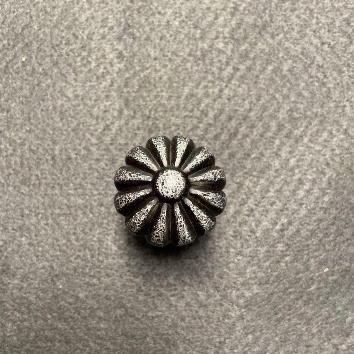 1-1/3" Pumpkin Knob Antique Silver