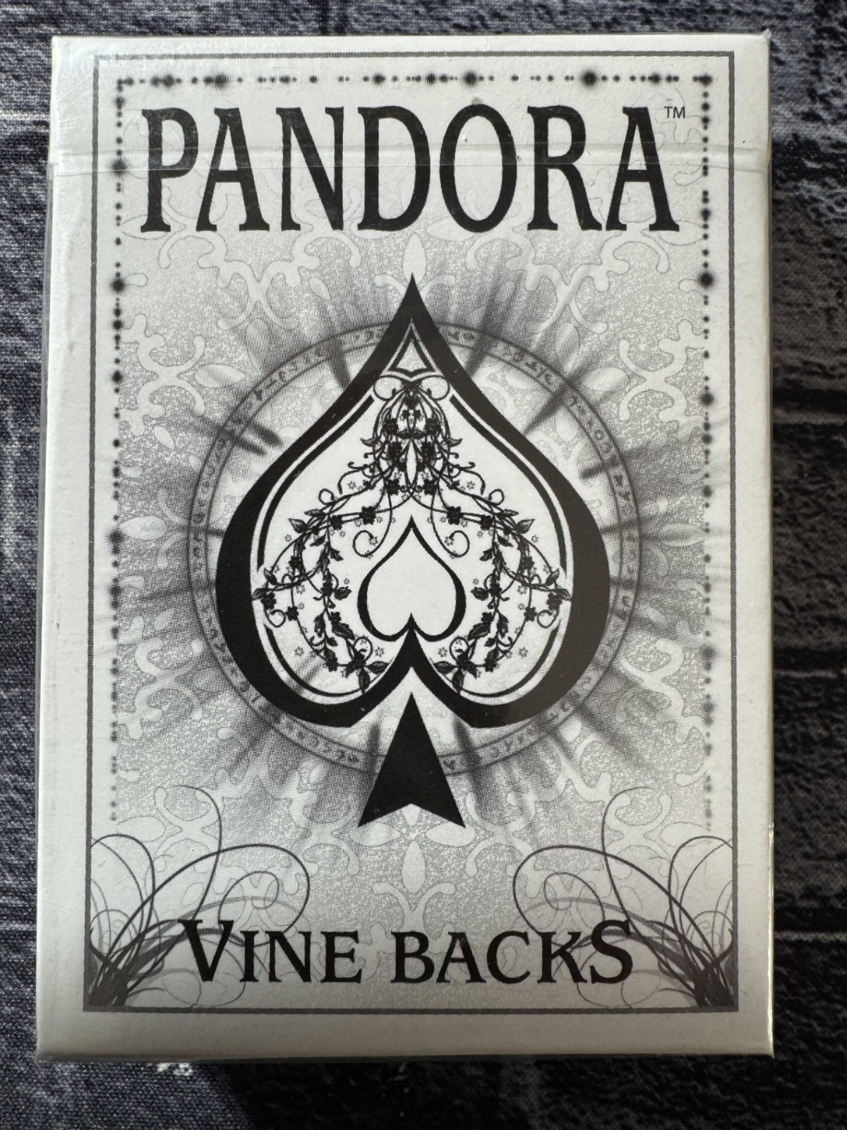 1 deck PANDORA VINE BACK playing cards sealed new orig pandora vines